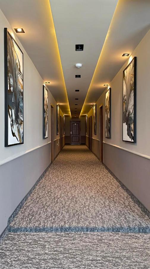 Hotel Emka Tetovo Exteriör bild