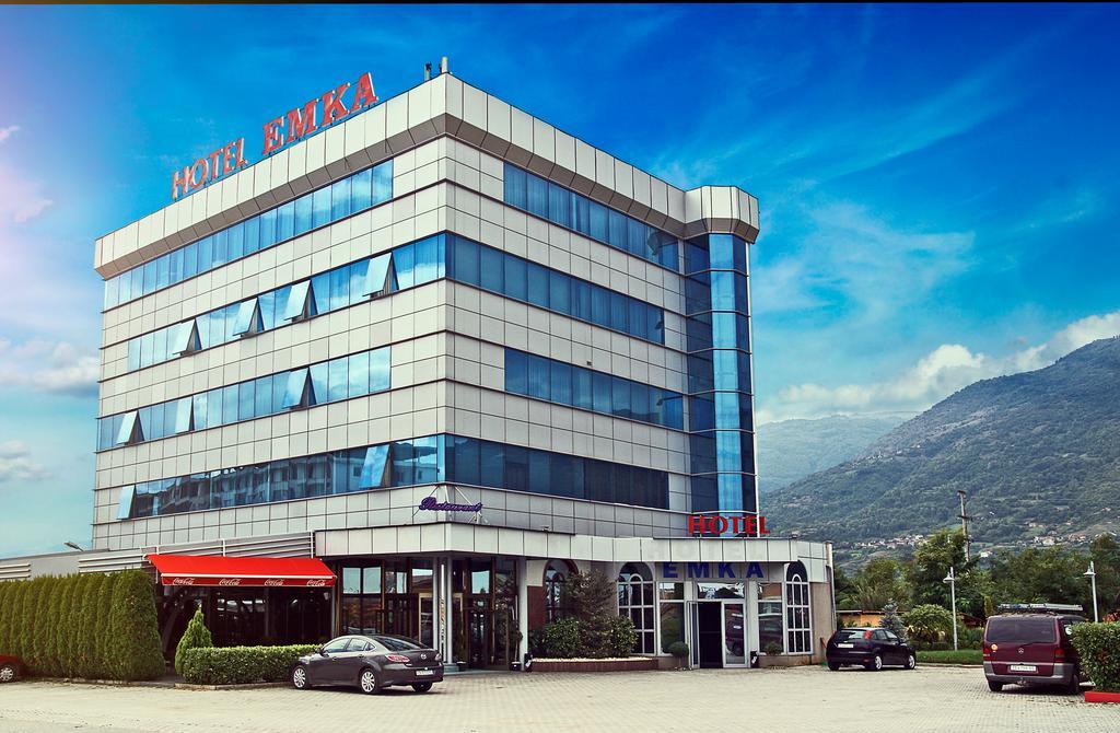 Hotel Emka Tetovo Exteriör bild
